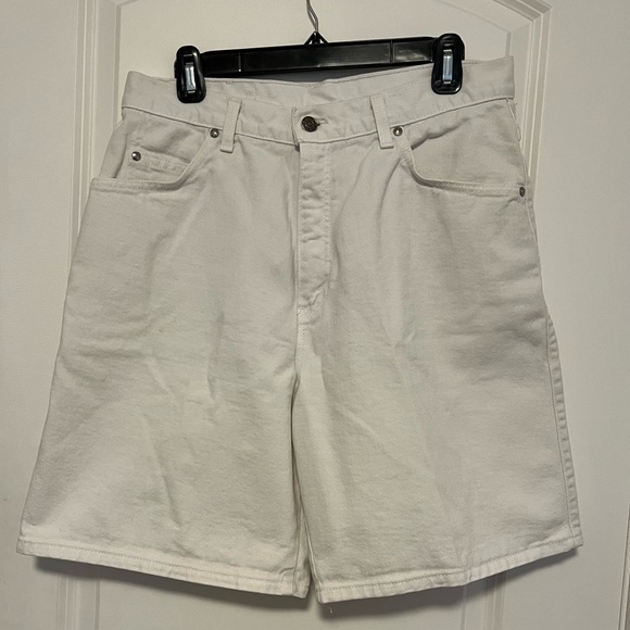 VNTG 90s Levi’s Native Blue High Waisted White Denim Shorts - Picture 3 of 7